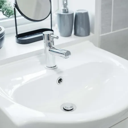 Monthly 30% Off - Perfect For Families & Corporates - 7 Beds *