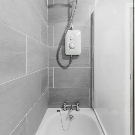 Holiday home Monthly 30% Off - Perfect For Families & Corporates - 7 Beds Leeds (West Yorkshire)