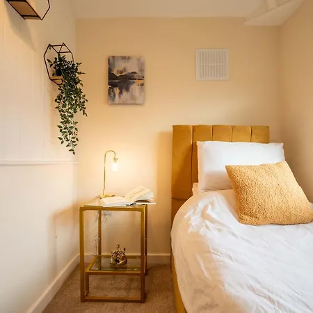 Monthly 30% Off - Perfect For Families & Corporates - 7 Beds Holiday home