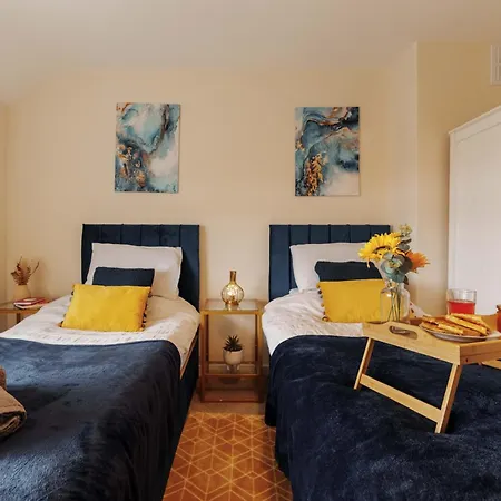 Holiday home Monthly 30% Off - Perfect For Families & Corporates - 7 Beds