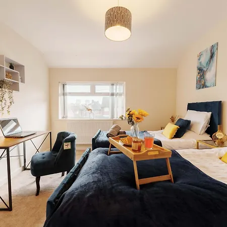 Holiday home Monthly 30% Off - Perfect For Families & Corporates - 7 Beds