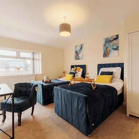Monthly 30% Off - Perfect For Families & Corporates - 7 Beds