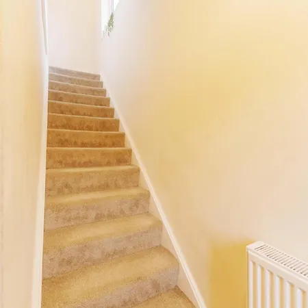 Monthly 30% Off - Perfect For Families & Corporates - 7 Beds Holiday home Leeds (West Yorkshire)