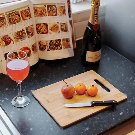 Monthly 30% Off - Perfect For Families & Corporates - 7 Beds Holiday home