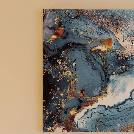 Monthly 30% Off - Perfect For Families & Corporates - 7 Beds Holiday home *